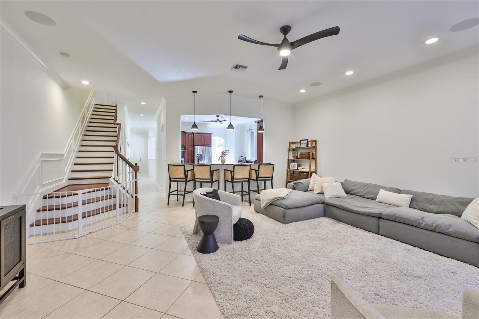 602 SAXONY BLVD, ST PETERSBURG, FL, 33716