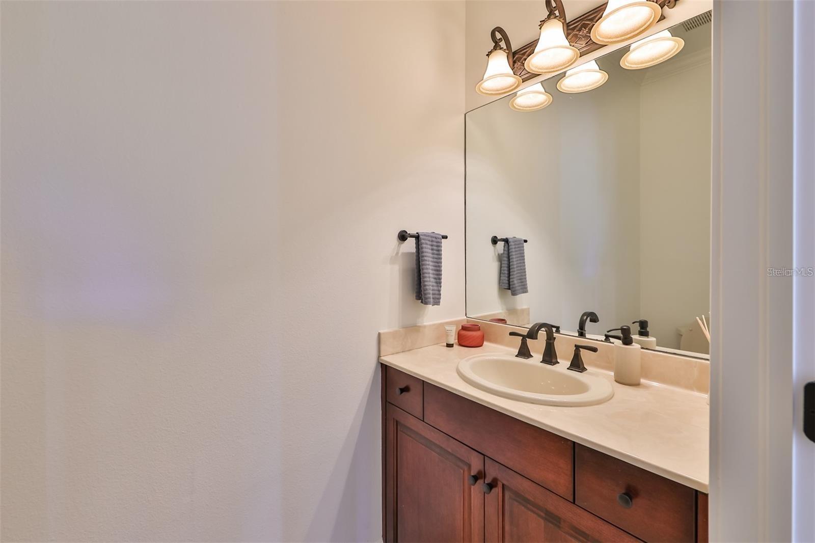 602 SAXONY BLVD, ST PETERSBURG, FL, 33716