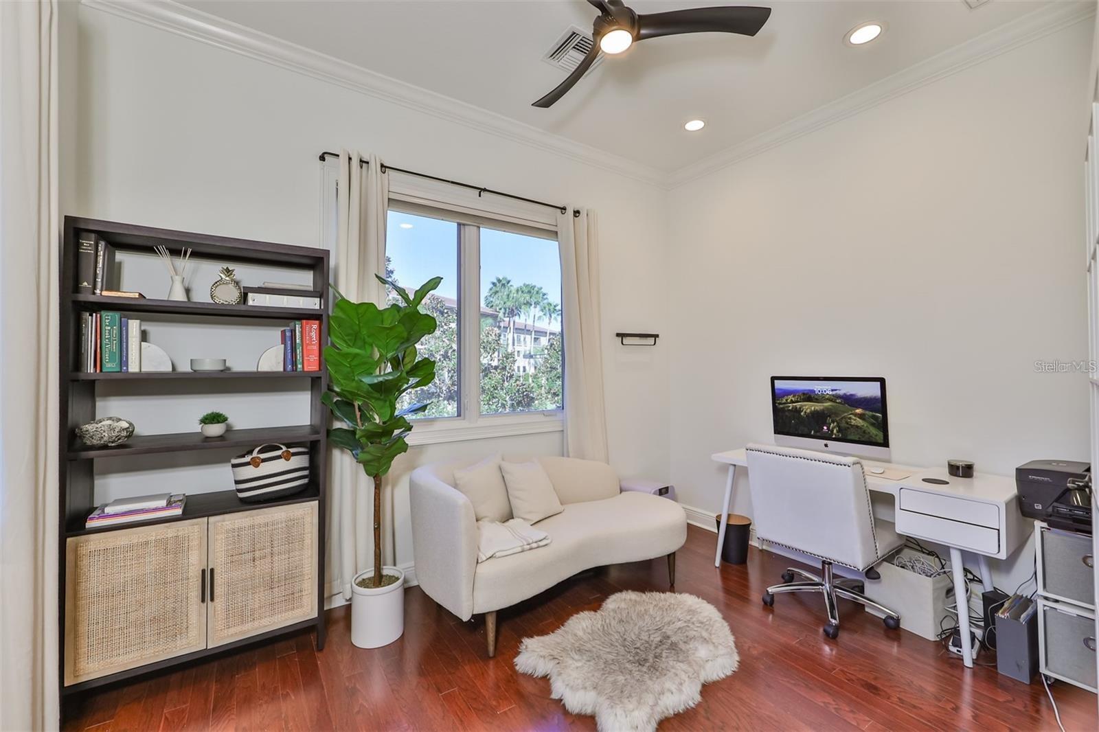 602 SAXONY BLVD, ST PETERSBURG, FL, 33716
