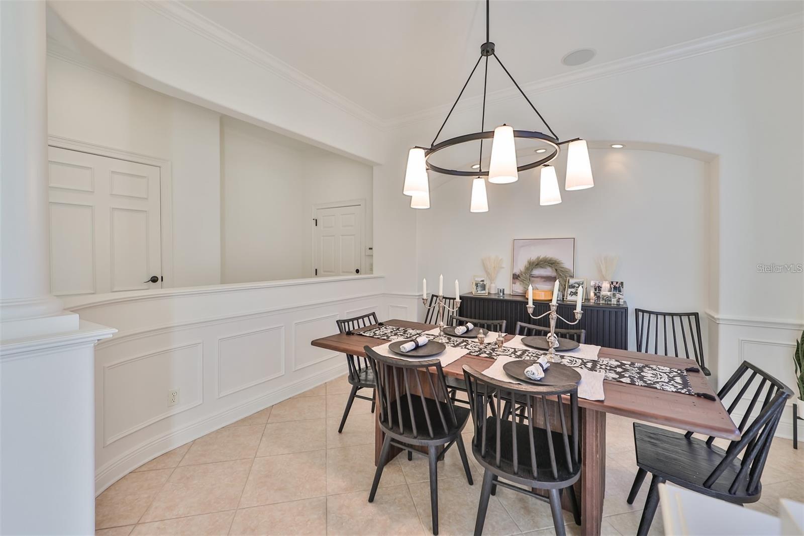 602 SAXONY BLVD, ST PETERSBURG, FL, 33716