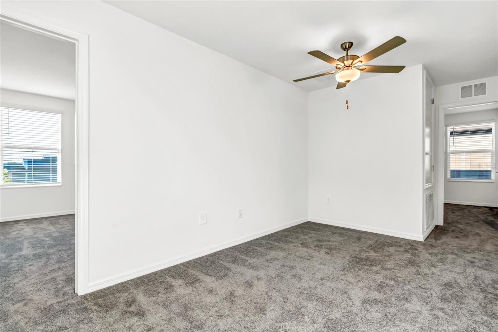 11672 RADIANT SHORE LOOP, SAN ANTONIO, FL, 33576