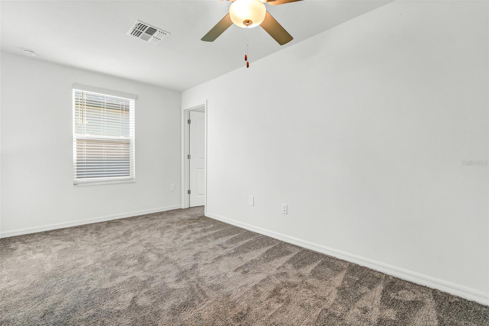 11672 RADIANT SHORE LOOP, SAN ANTONIO, FL, 33576