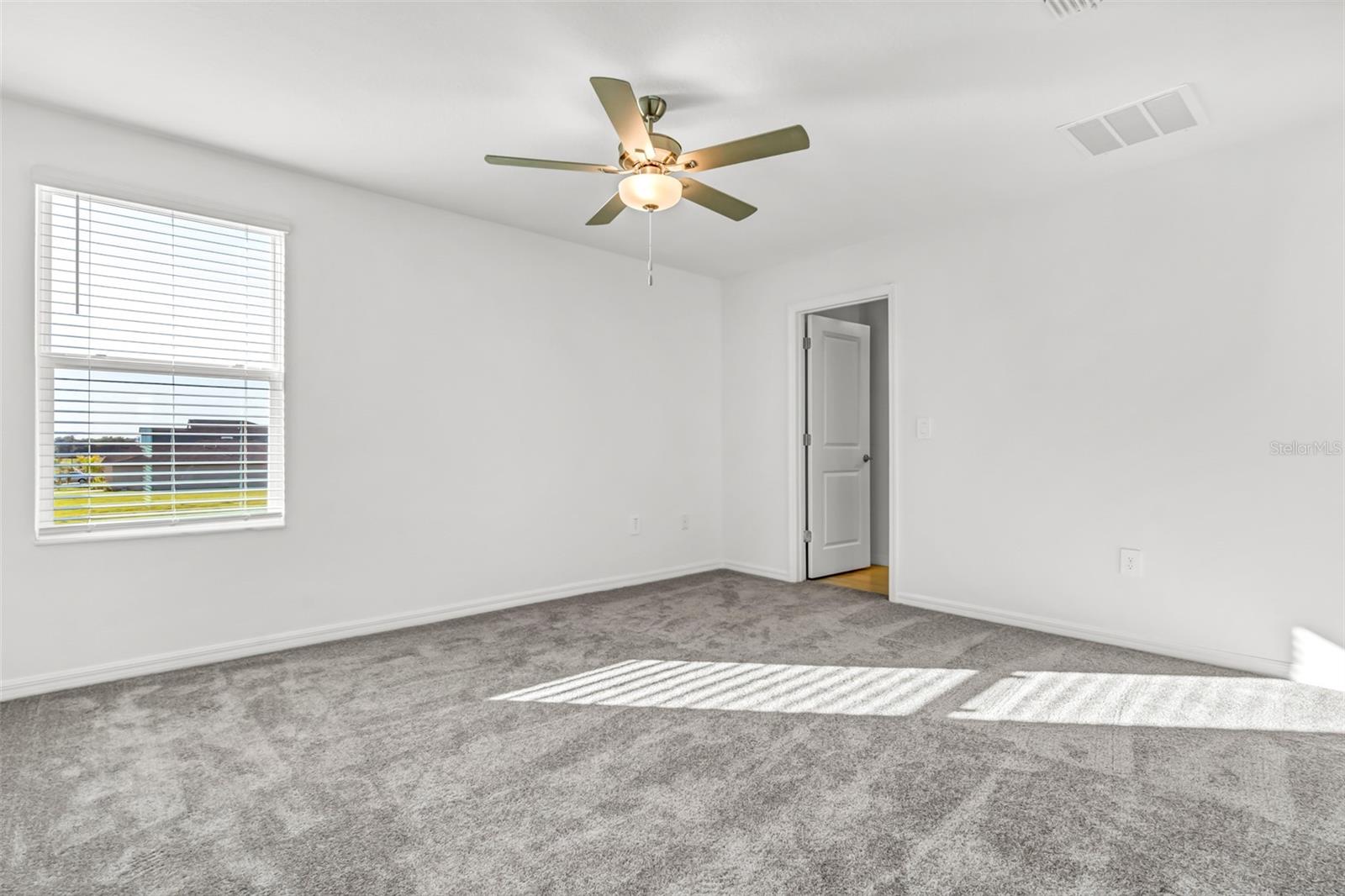 11672 RADIANT SHORE LOOP, SAN ANTONIO, FL, 33576