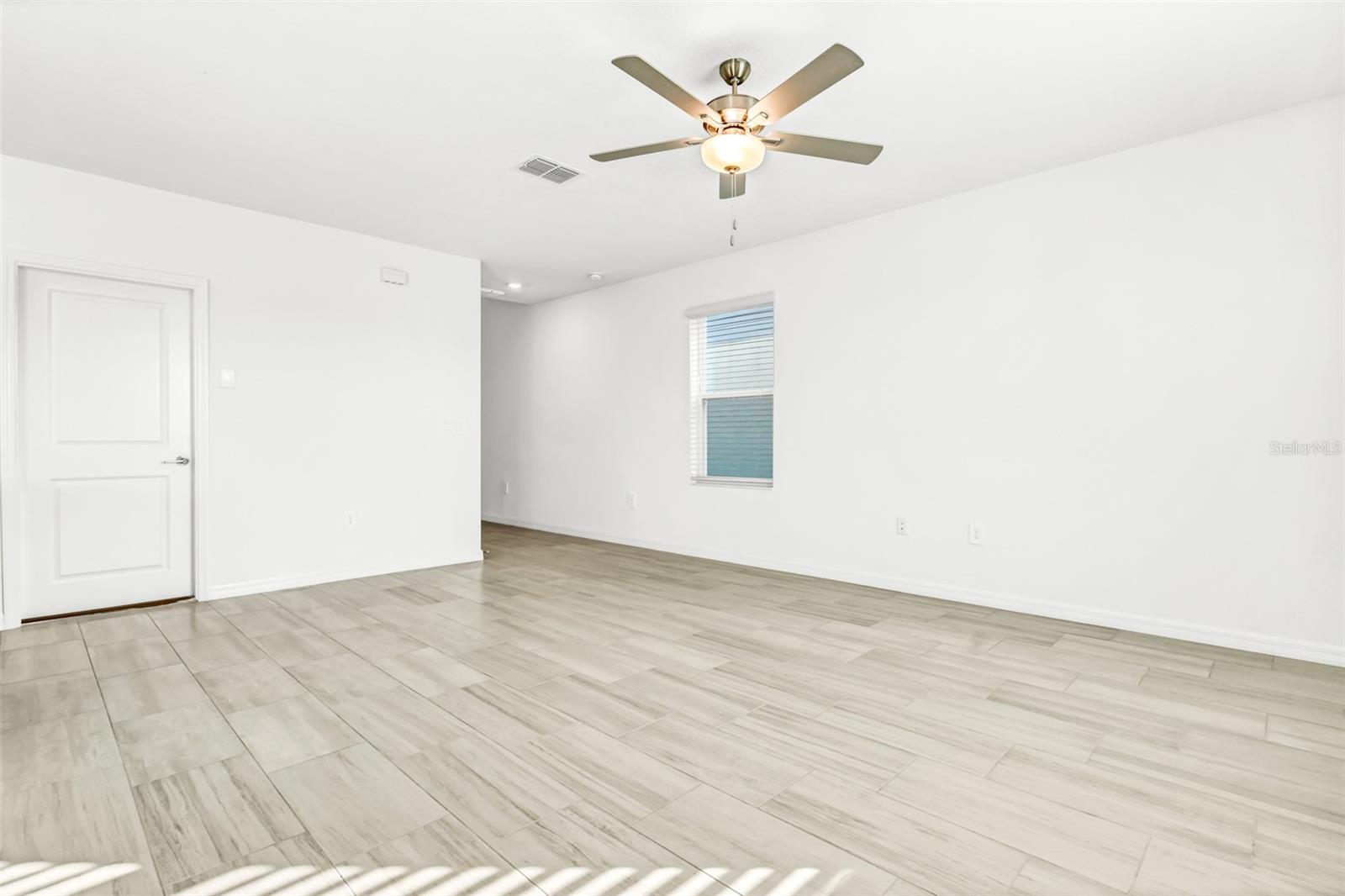 11672 RADIANT SHORE LOOP, SAN ANTONIO, FL, 33576
