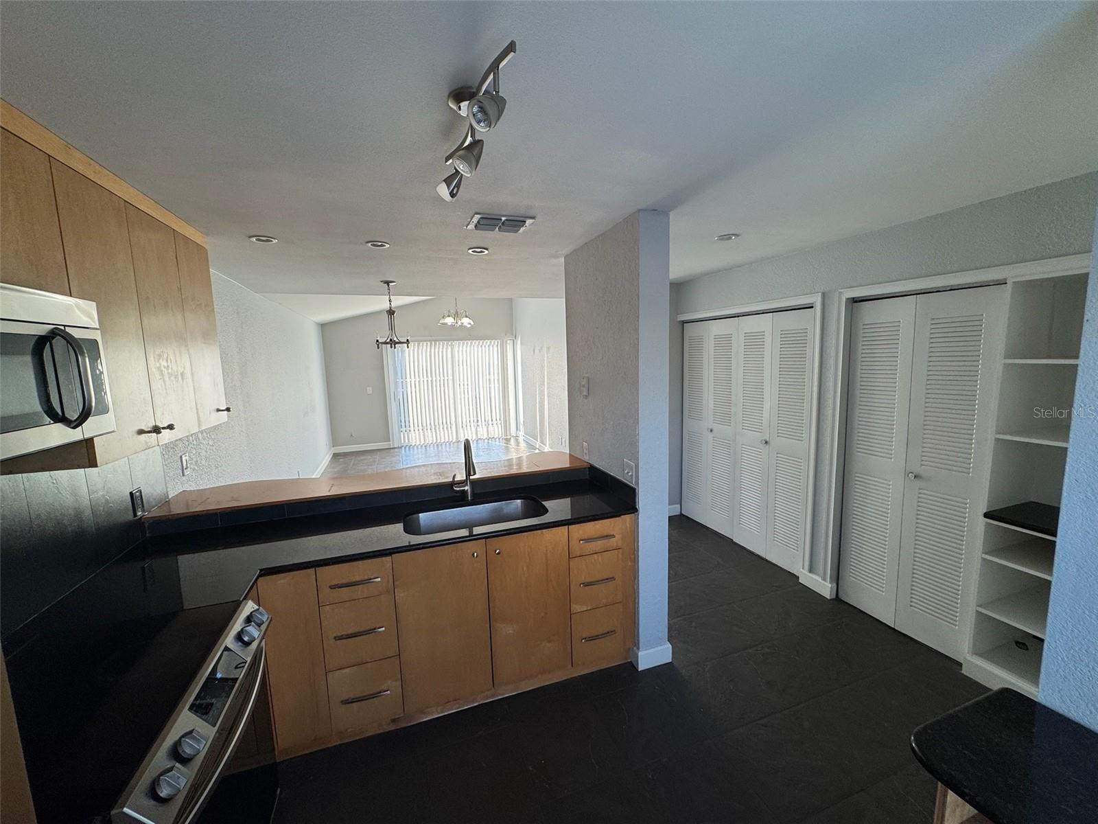 2568 WOODGATE BLVD #205, ORLANDO, FL, 32822