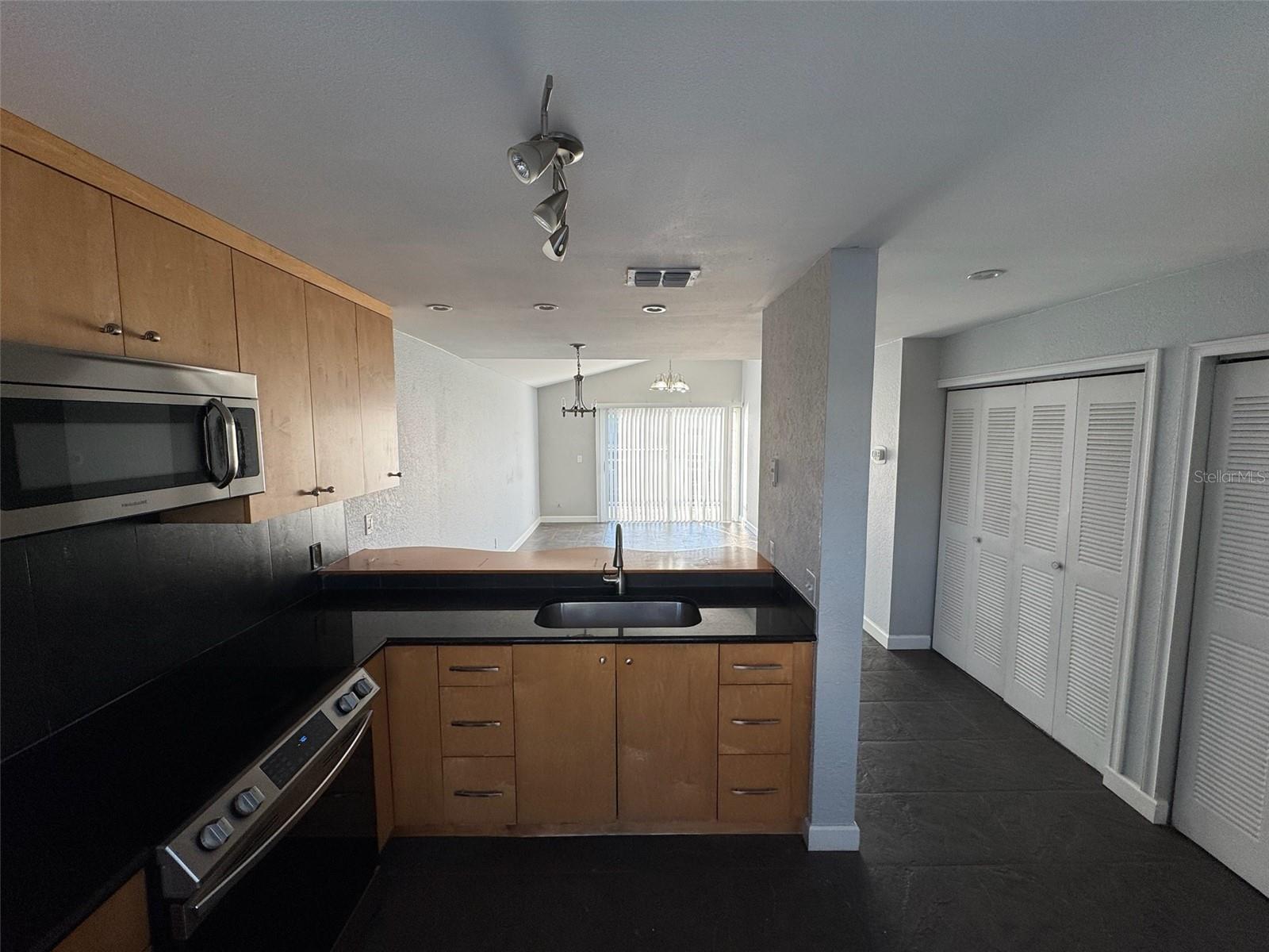 2568 WOODGATE BLVD #205, ORLANDO, FL, 32822