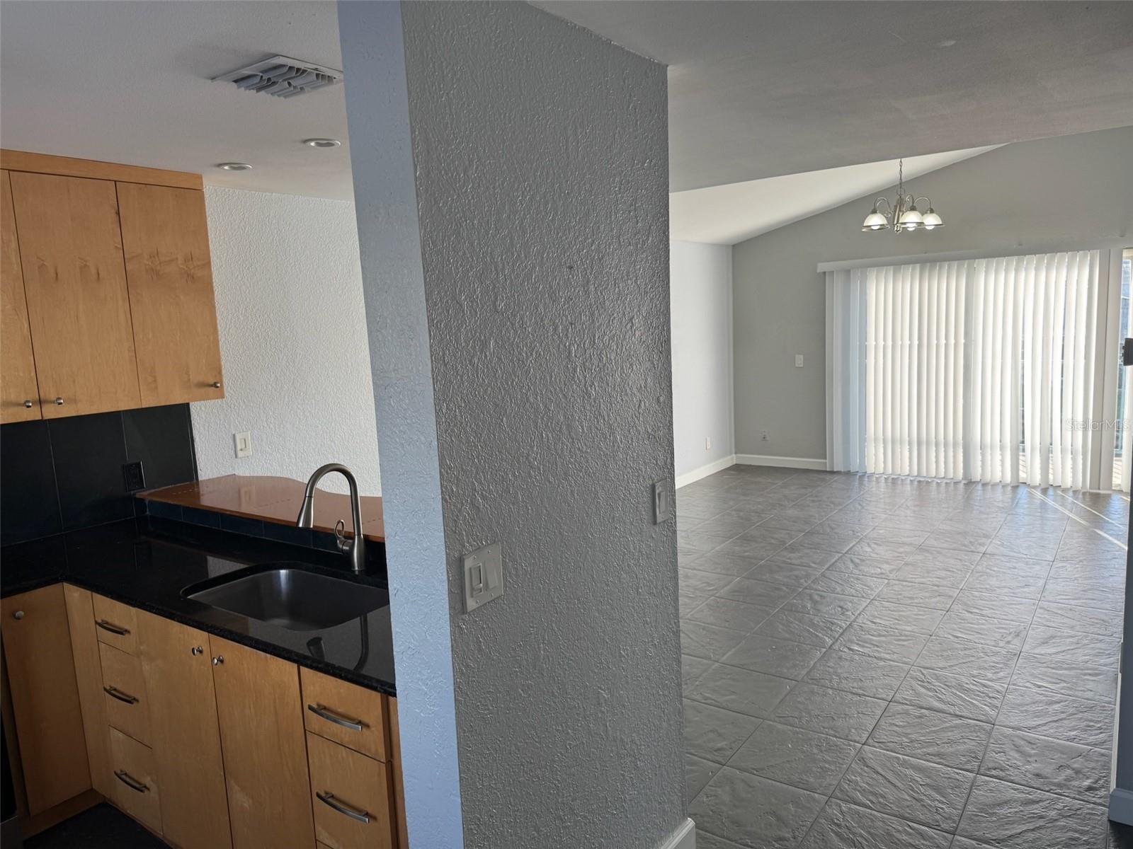 2568 WOODGATE BLVD #205, ORLANDO, FL, 32822