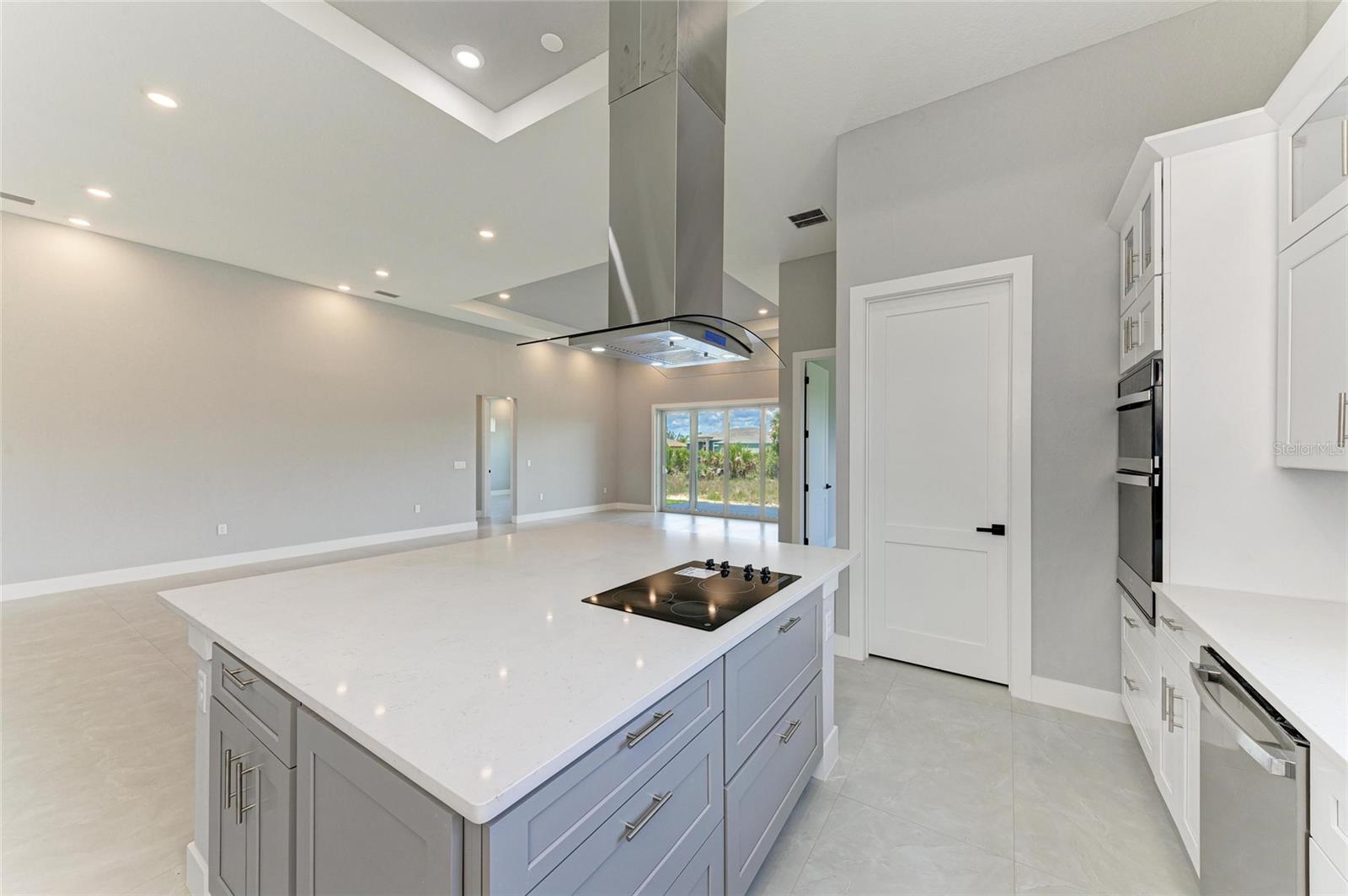 8147 TRACY CIR, PORT CHARLOTTE, FL, 33981