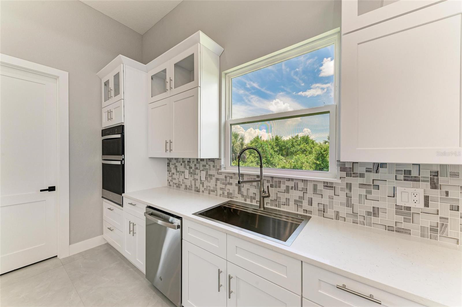 8147 TRACY CIR, PORT CHARLOTTE, FL, 33981