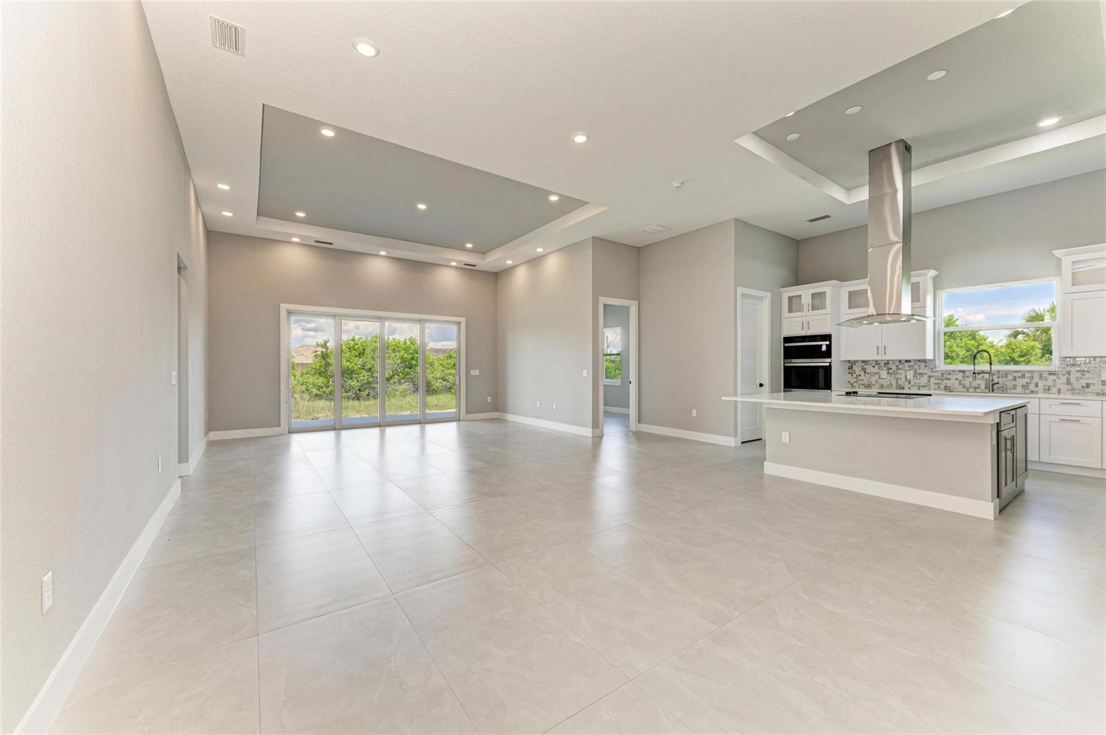 8147 TRACY CIR, PORT CHARLOTTE, FL, 33981