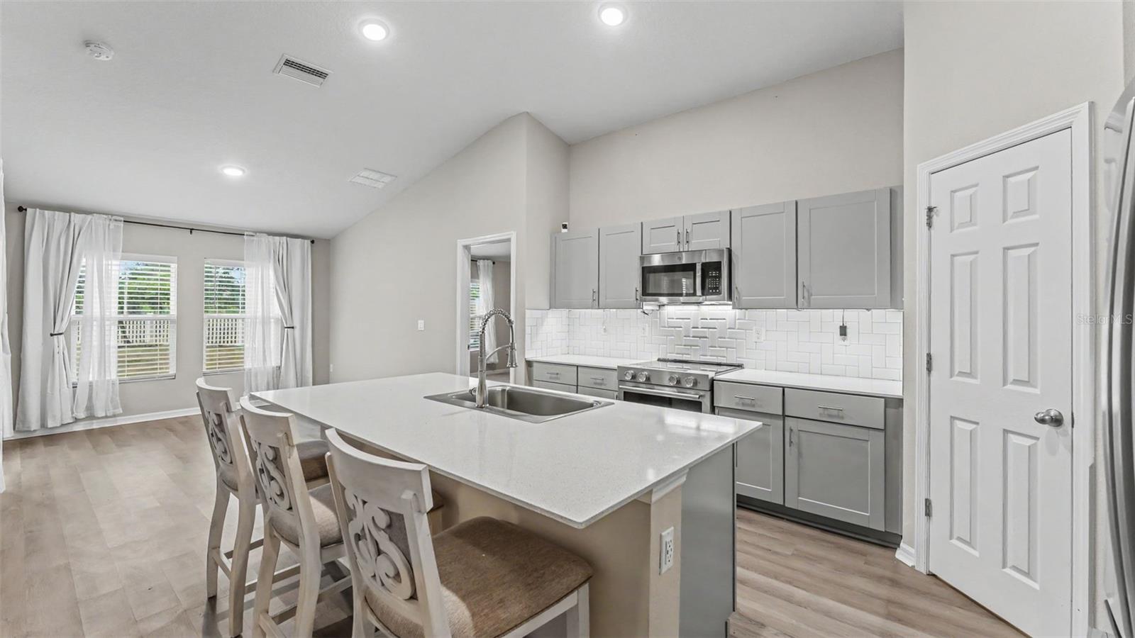 4553 WHITE MARBLE CT, LAKELAND, FL, 33811