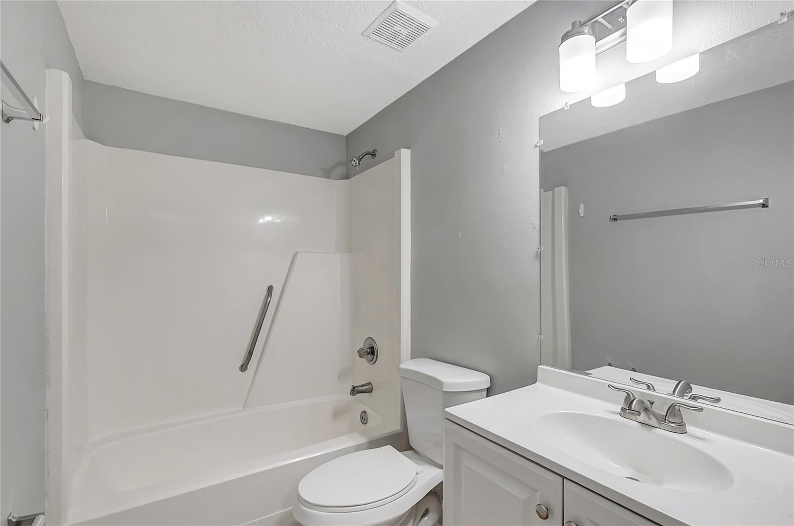 10215 CUTTEN GREEN CT, TAMPA, FL, 33615