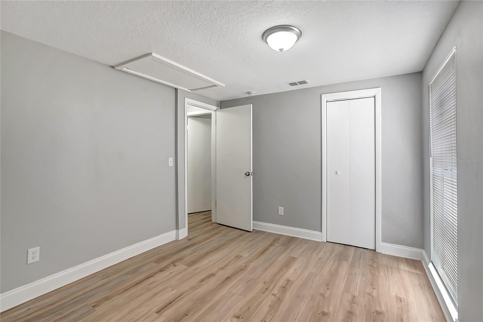 10215 CUTTEN GREEN CT, TAMPA, FL, 33615