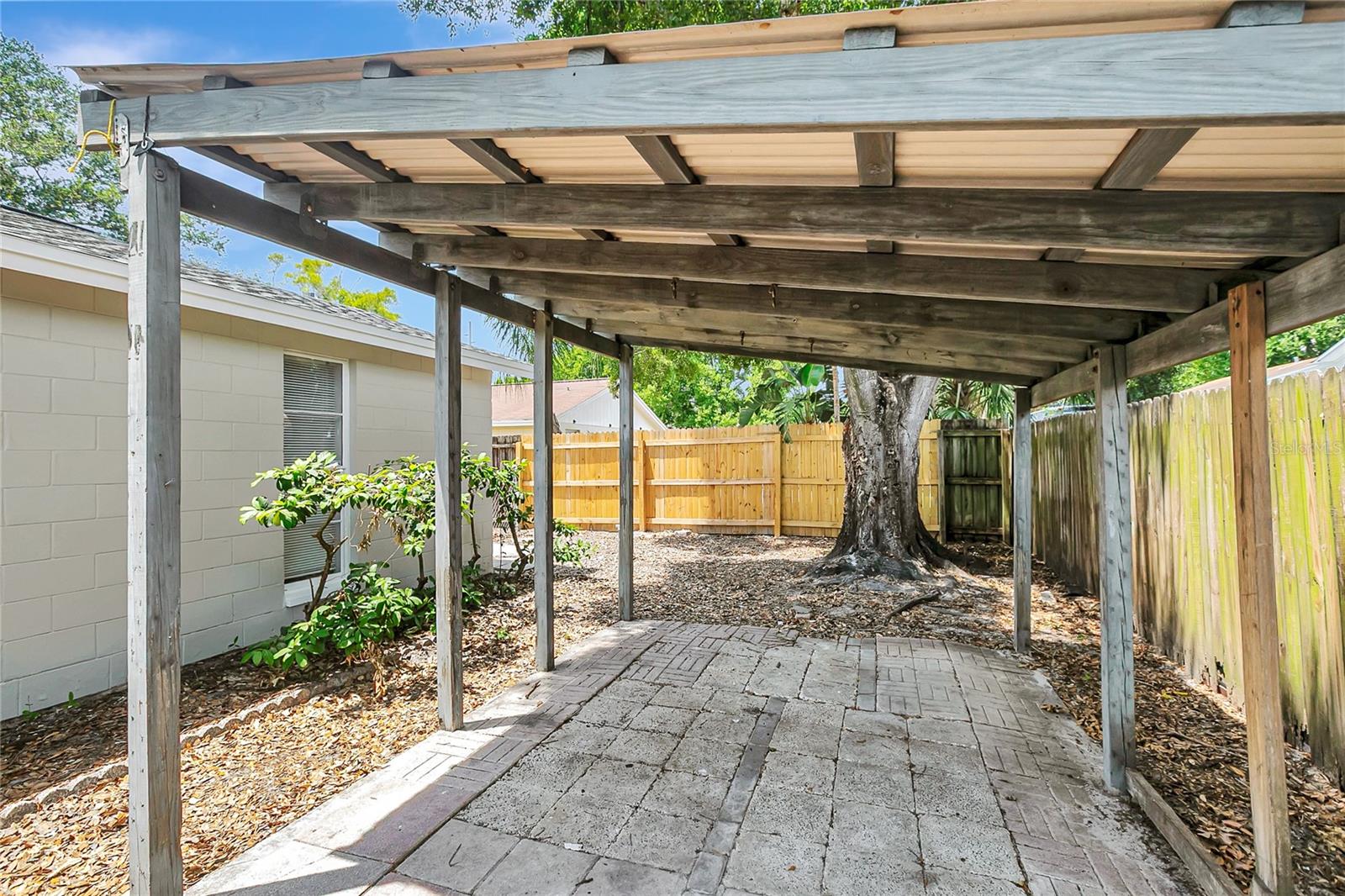 10215 CUTTEN GREEN CT, TAMPA, FL, 33615