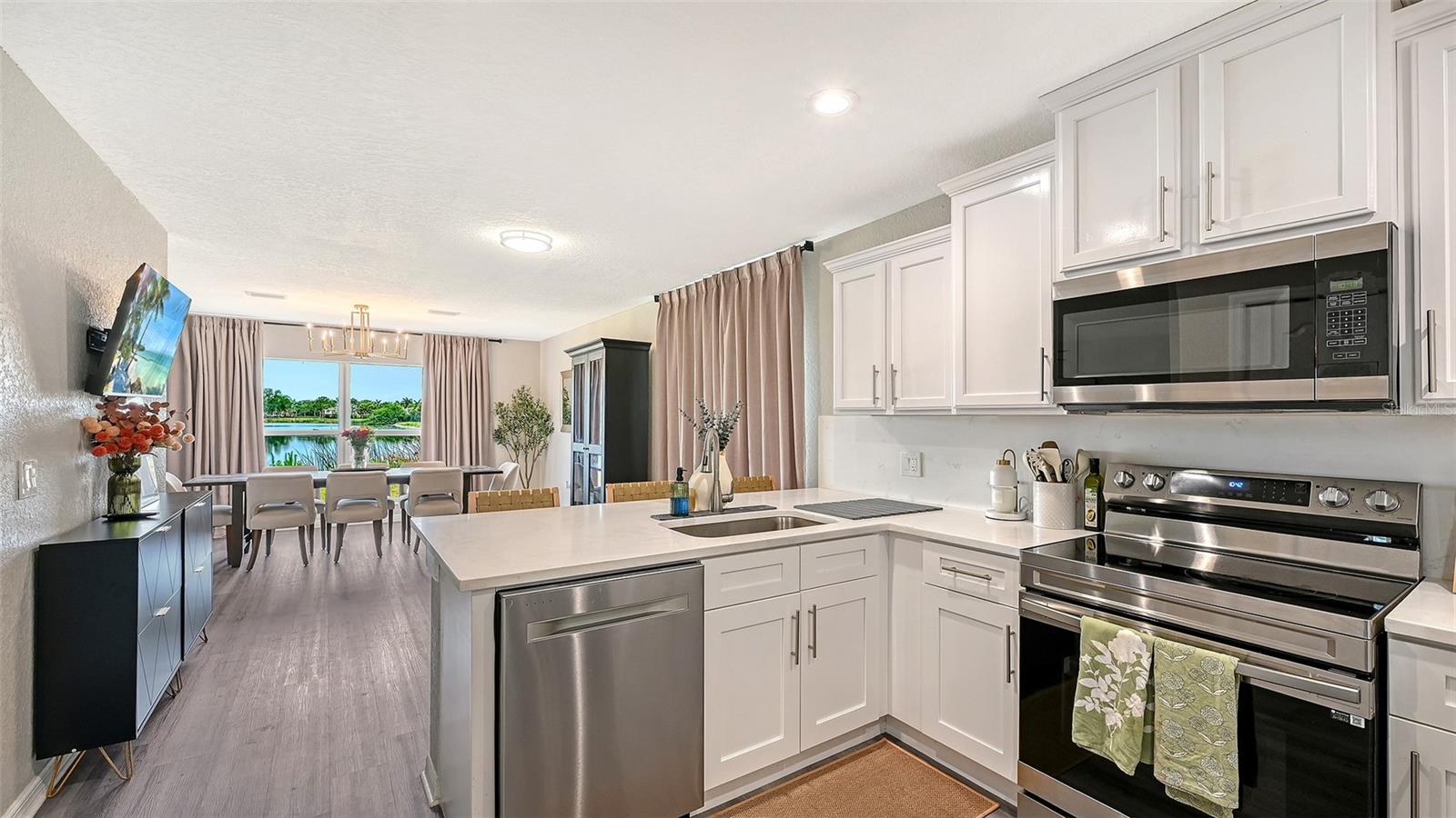 7086 CHATUM LIGHT RUN, BRADENTON, FL, 34212
