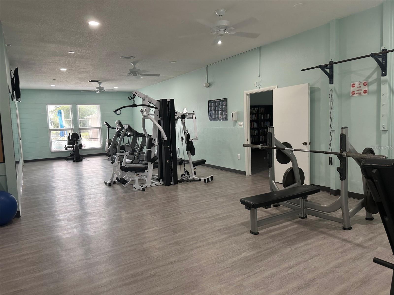 435 MEADOWOOD BLVD, FERN PARK, FL, 32730