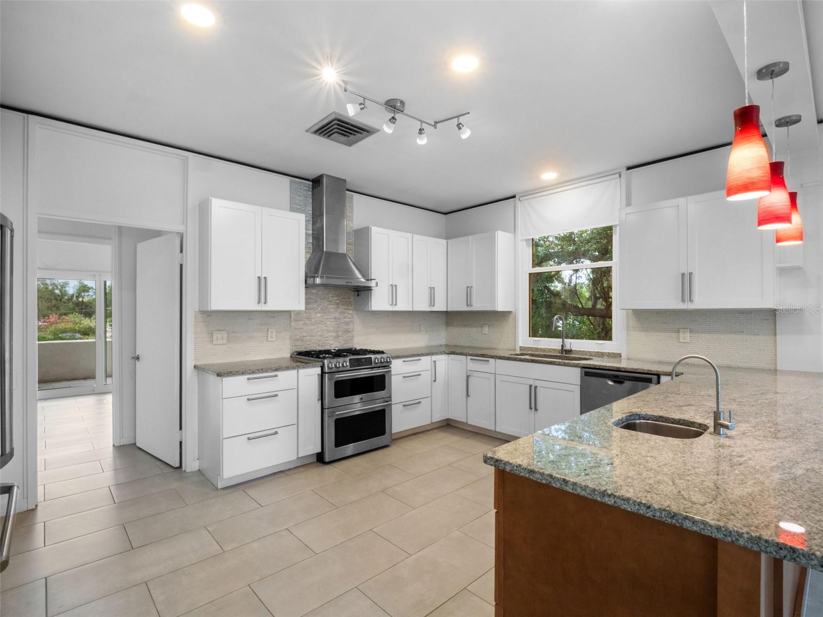 1540 N LAKE MIRROR DR NW, WINTER HAVEN, FL, 33881
