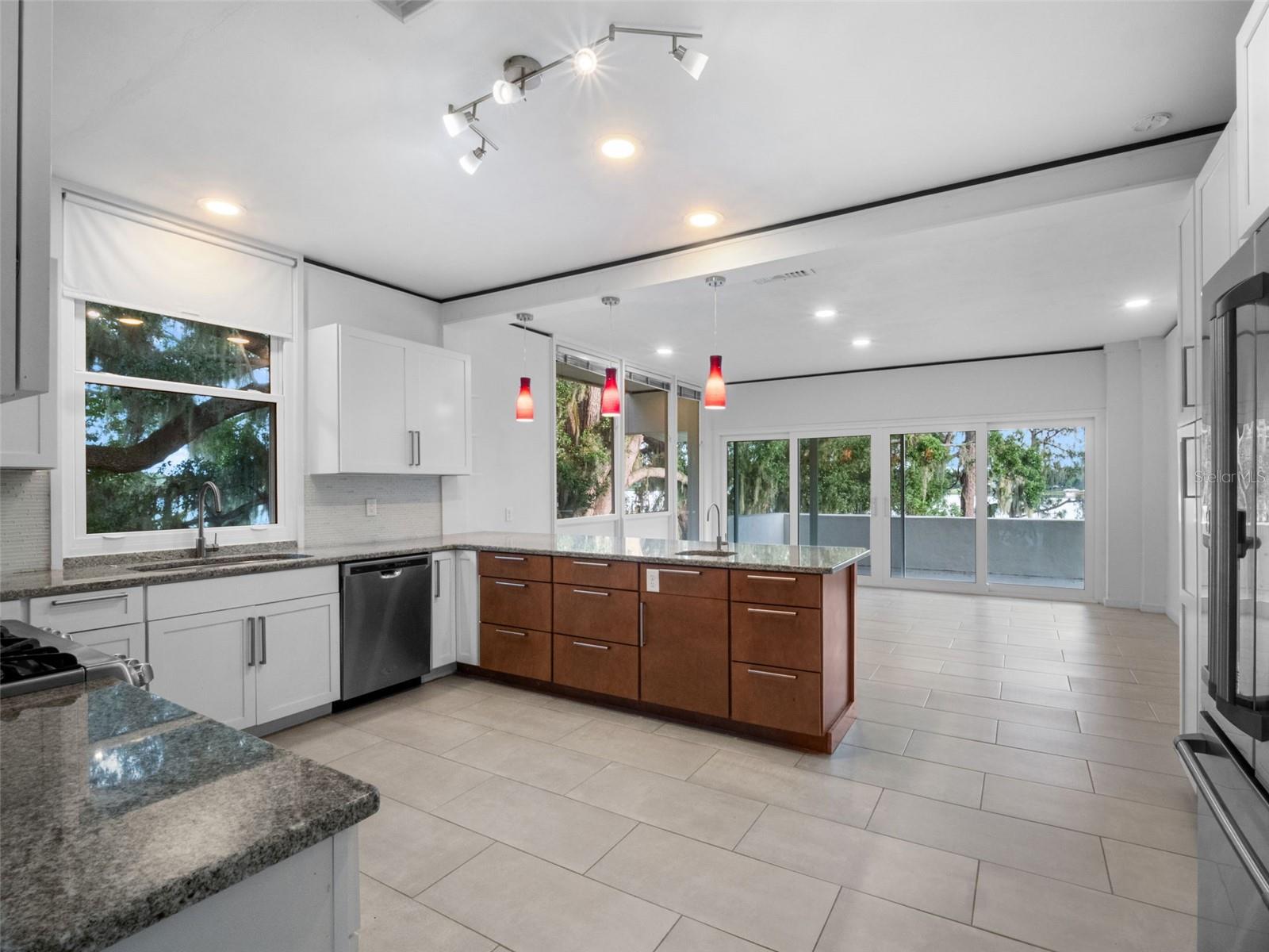 1540 N LAKE MIRROR DR NW, WINTER HAVEN, FL, 33881