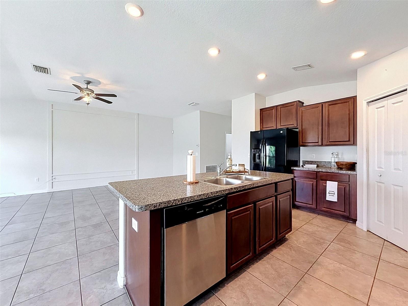 1801 BROAD WINGED HAWK DR, RUSKIN, FL, 33570