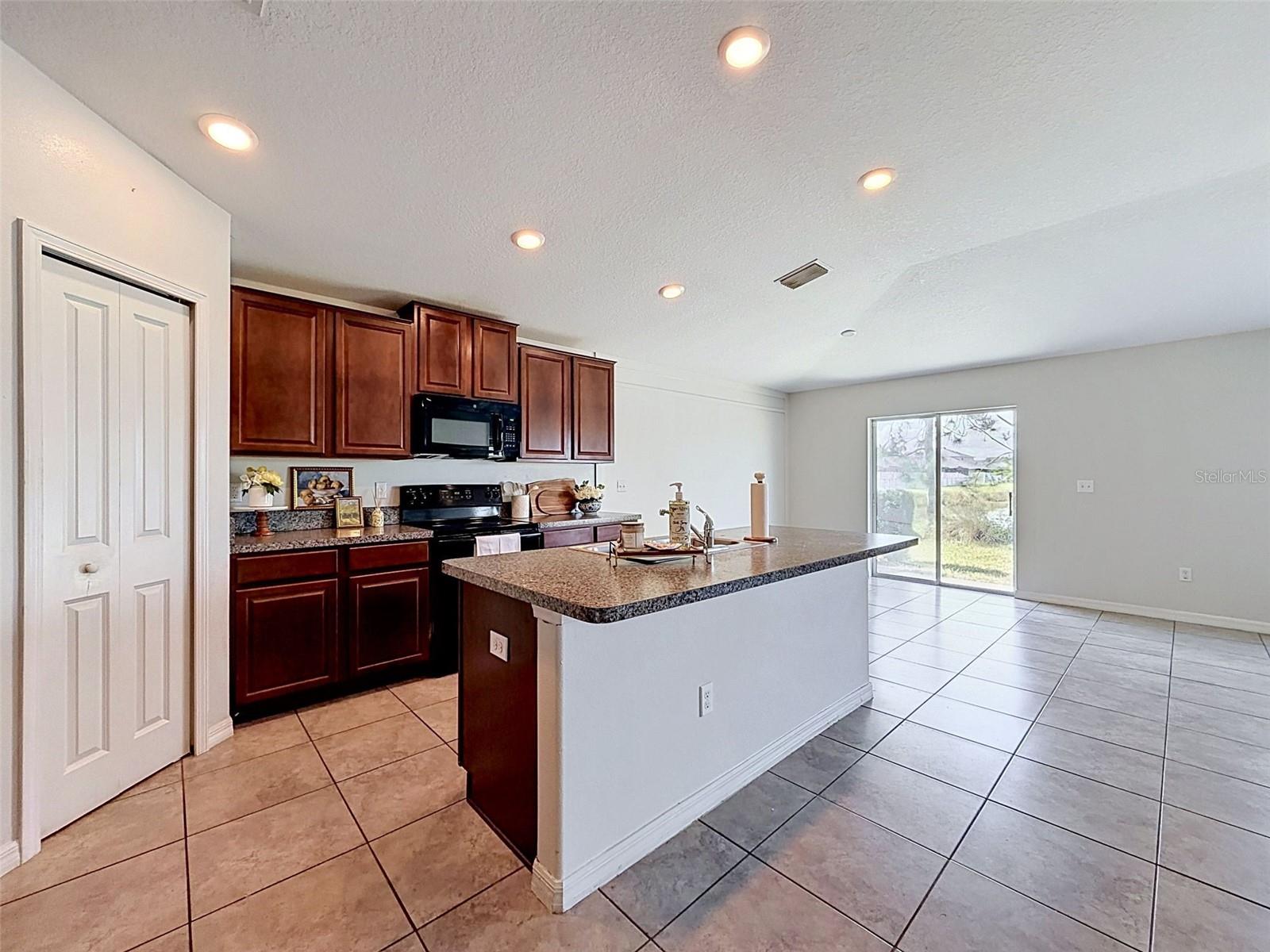 1801 BROAD WINGED HAWK DR, RUSKIN, FL, 33570