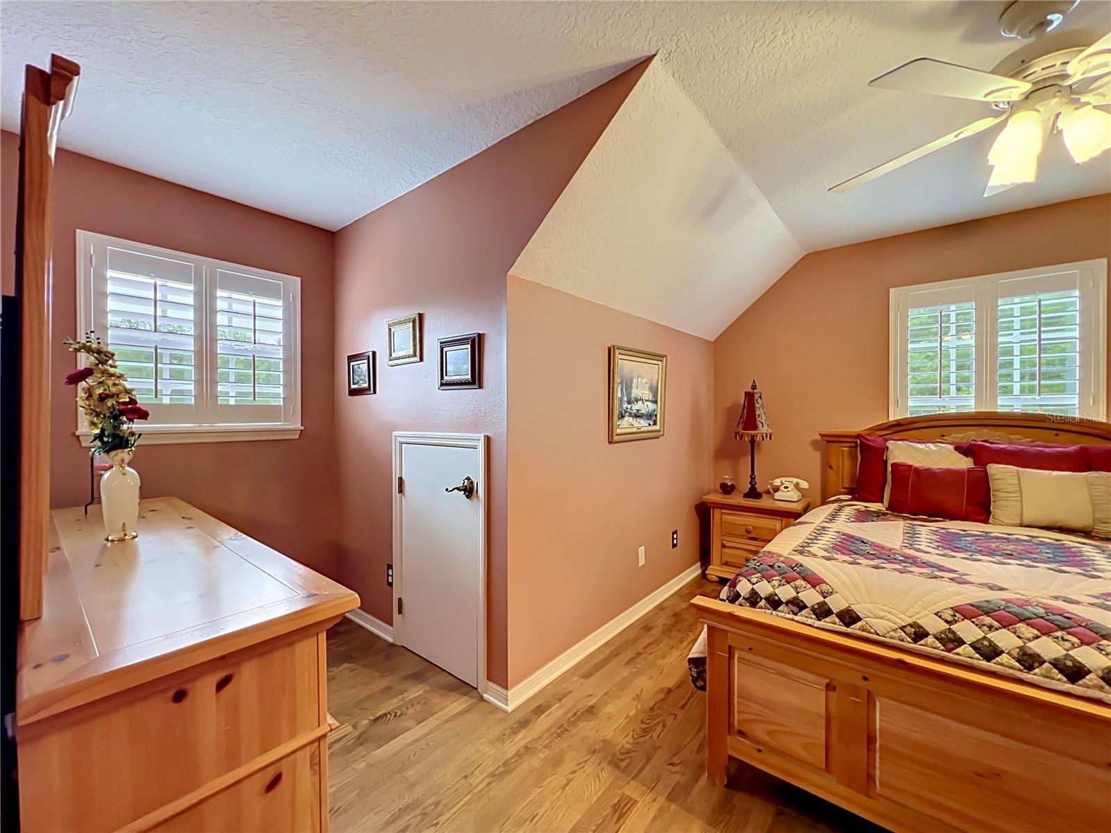 2433 STONEVIEW RD, ORLANDO, FL, 32806