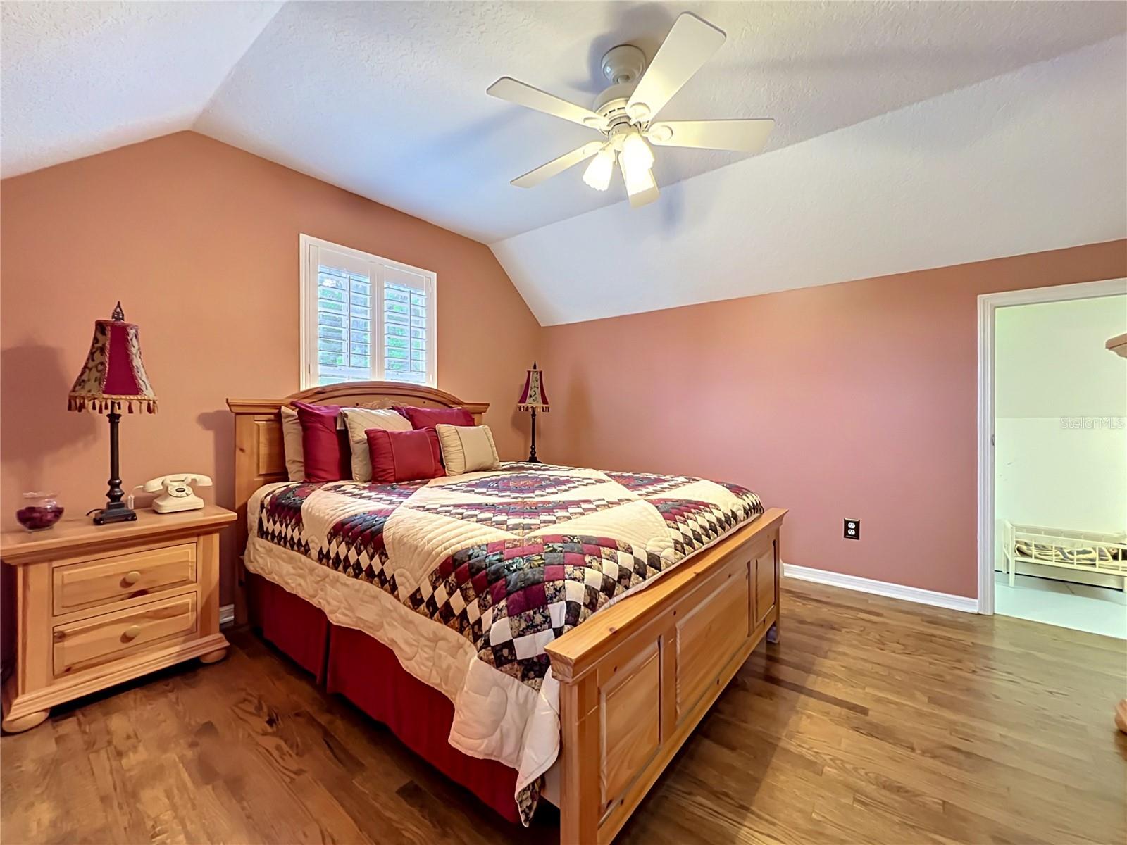 2433 STONEVIEW RD, ORLANDO, FL, 32806
