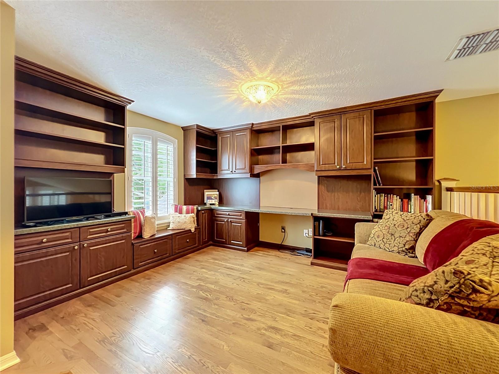 2433 STONEVIEW RD, ORLANDO, FL, 32806