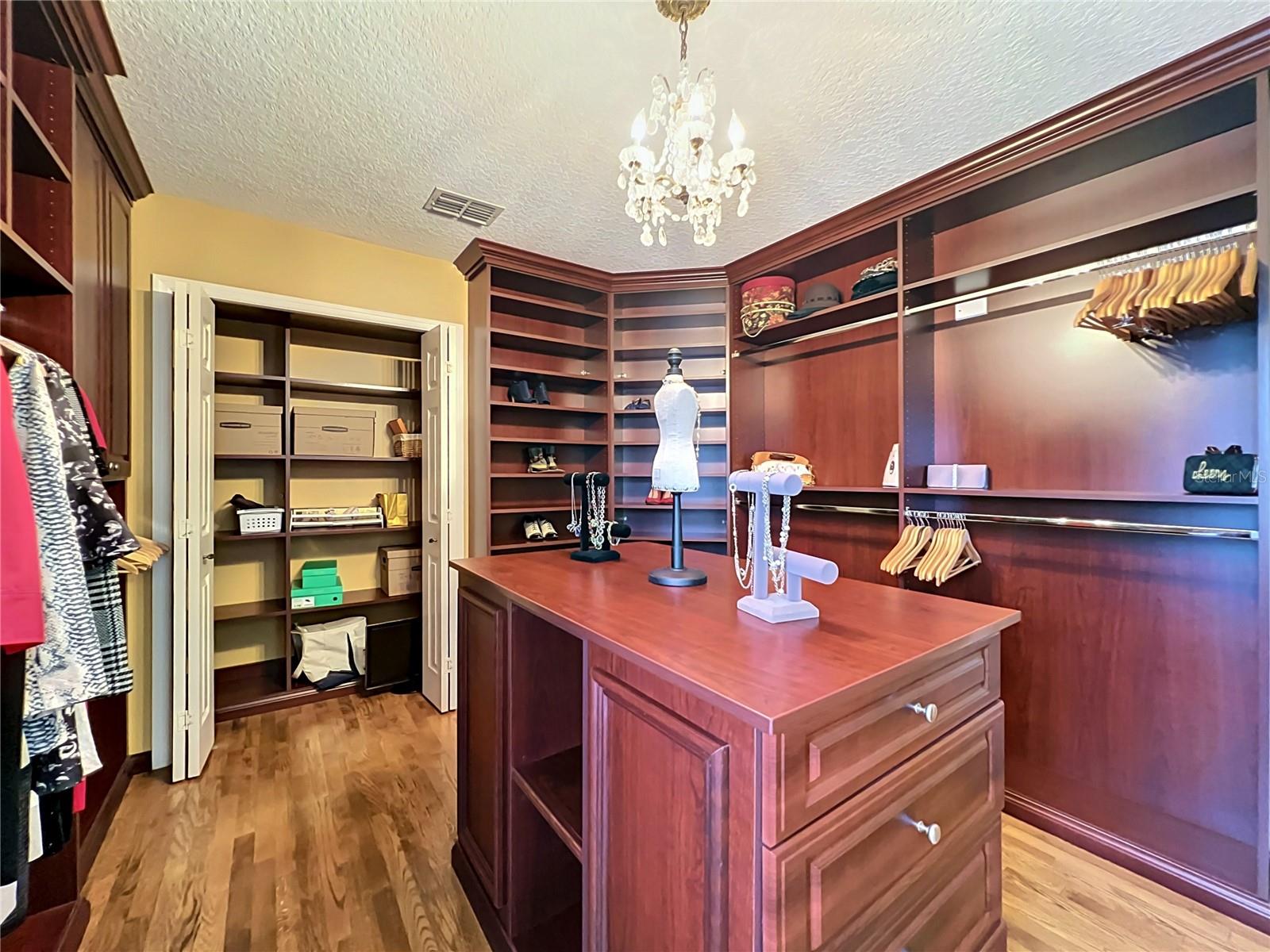 2433 STONEVIEW RD, ORLANDO, FL, 32806