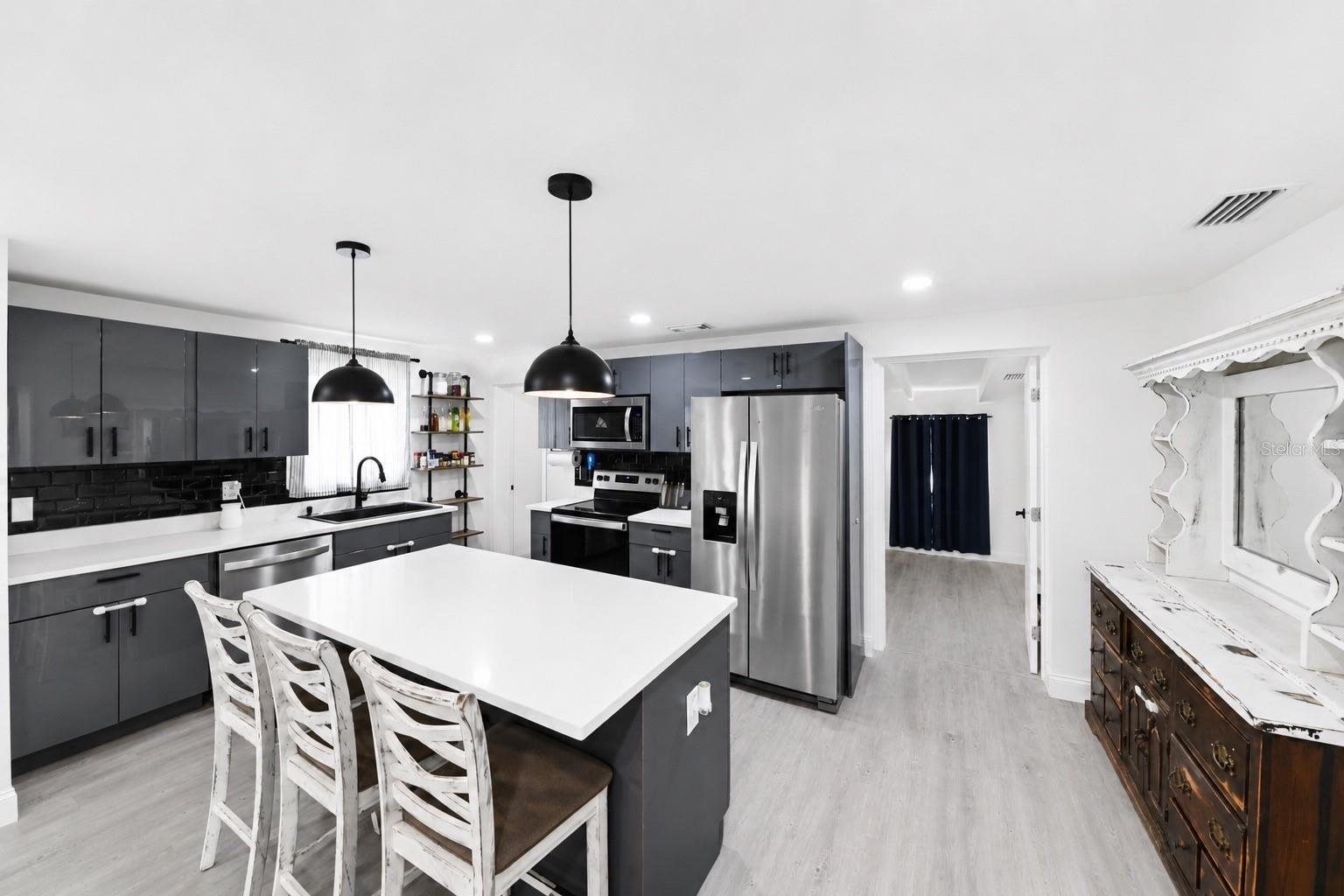 4114 W OLIVE ST, TAMPA, FL, 33616