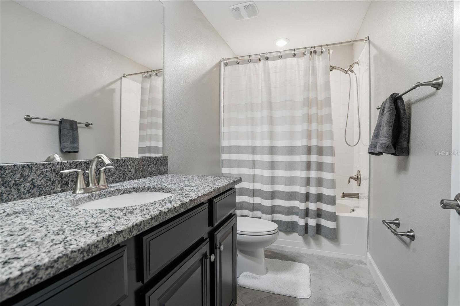 28580 TRANQUIL LAKE CIR, WESLEY CHAPEL, FL, 33543