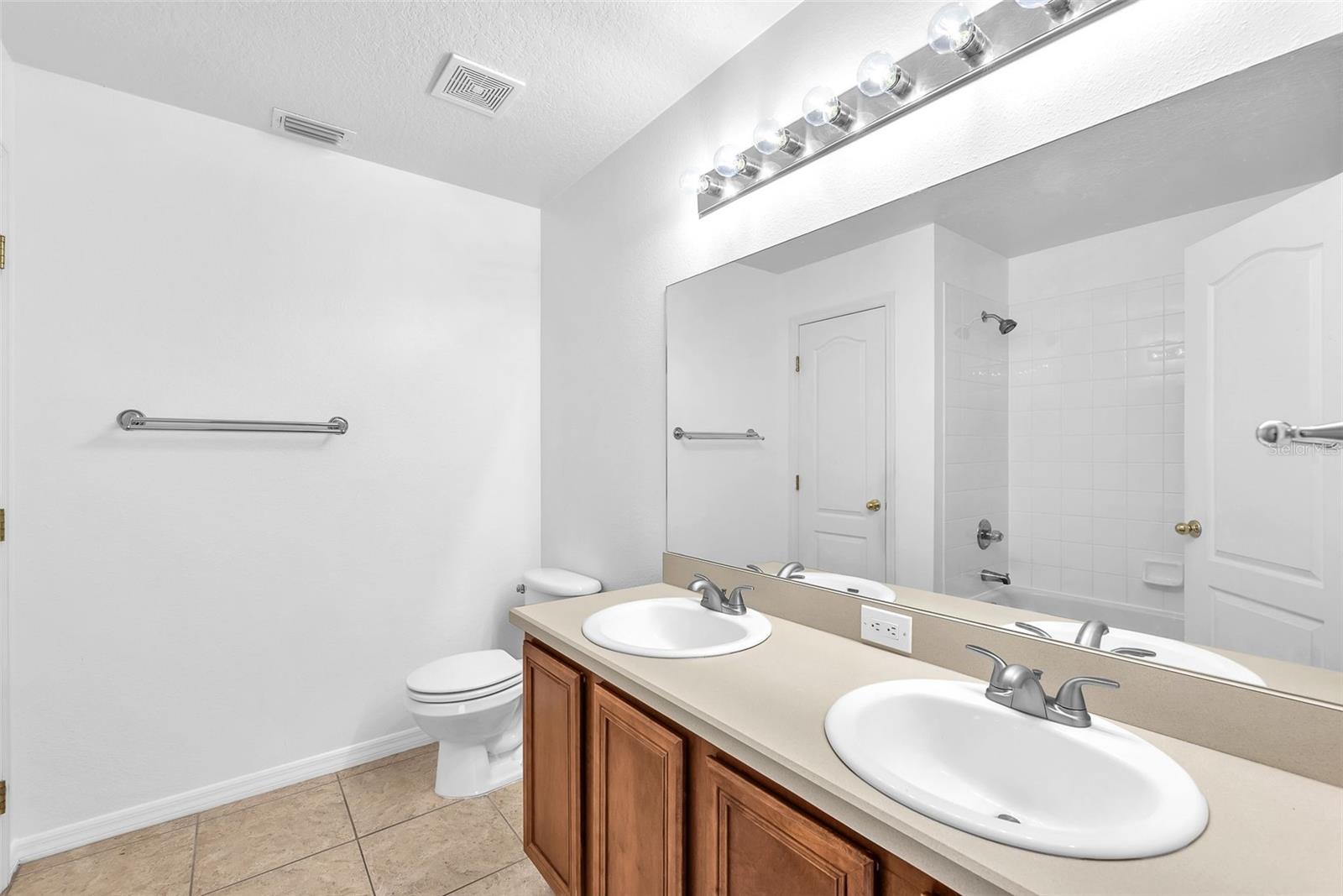 6760 WATERTON DR, RIVERVIEW, FL, 33578