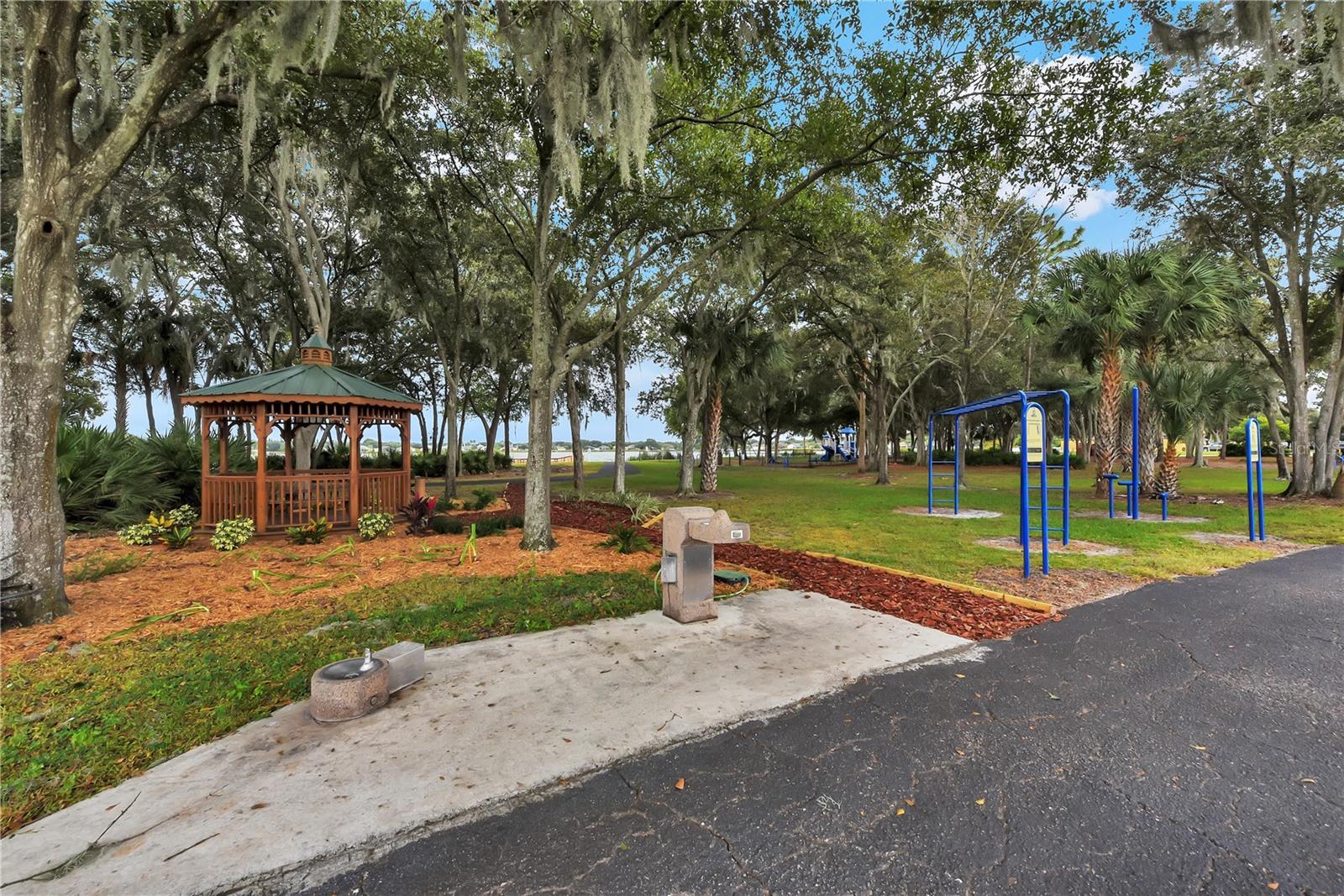 6760 WATERTON DR, RIVERVIEW, FL, 33578