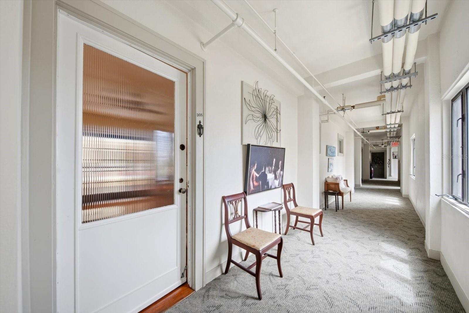 130 4 AVE N #Apt 305, ST PETERSBURG, FL, 33701