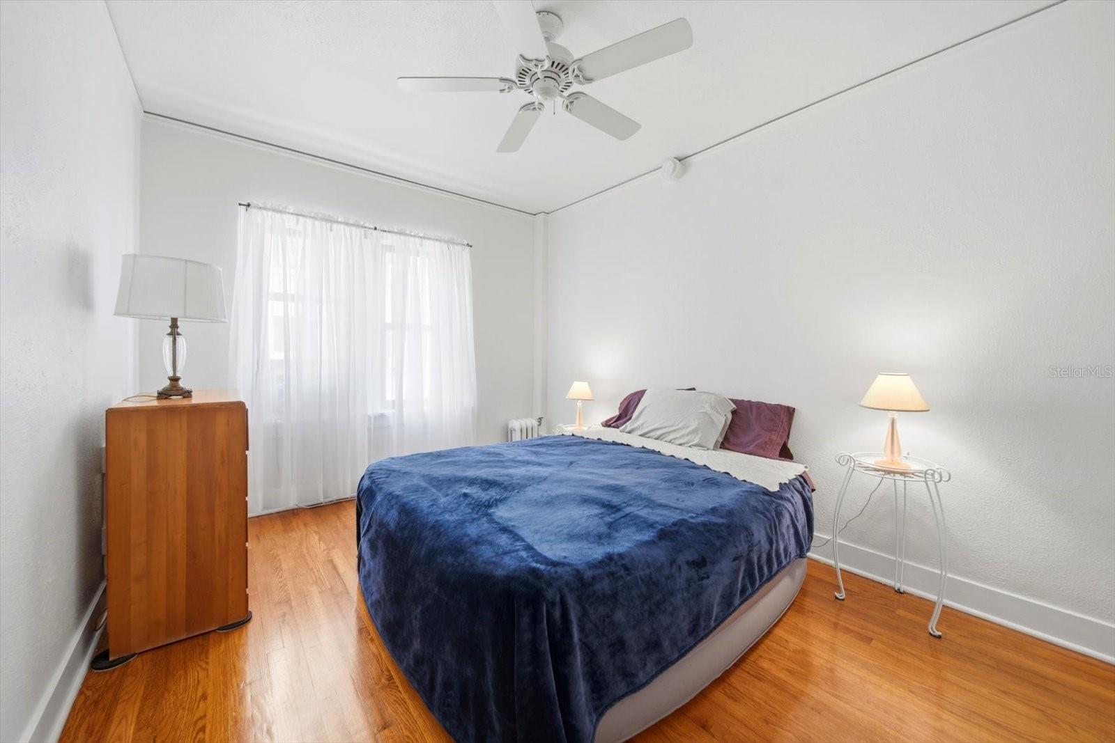 130 4 AVE N #Apt 305, ST PETERSBURG, FL, 33701