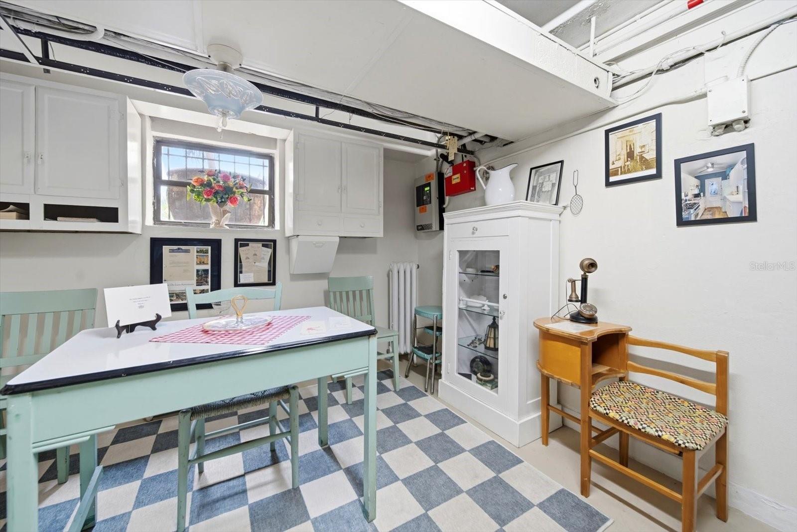 130 4 AVE N #Apt 305, ST PETERSBURG, FL, 33701