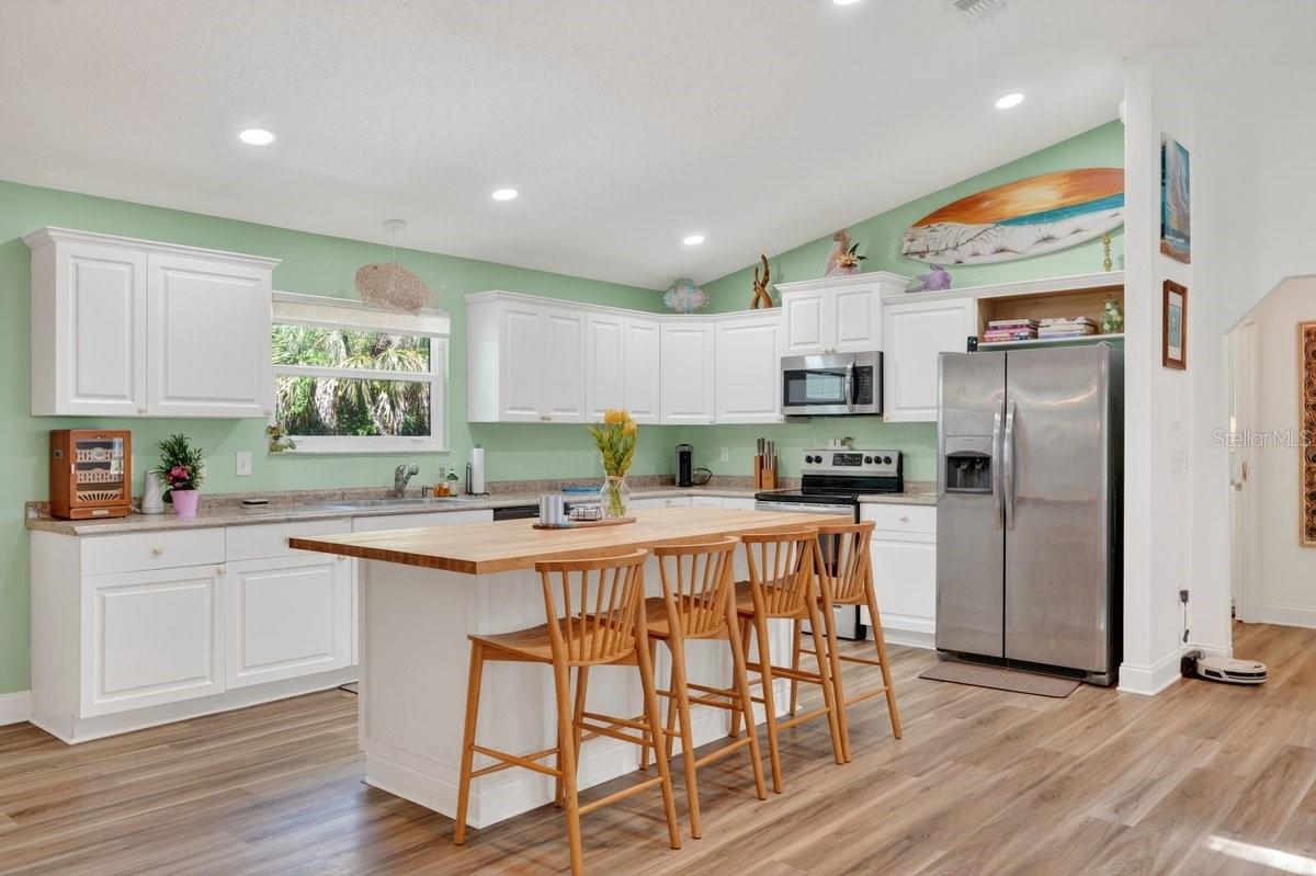2012 MANGO TREE DR, EDGEWATER, FL, 32141