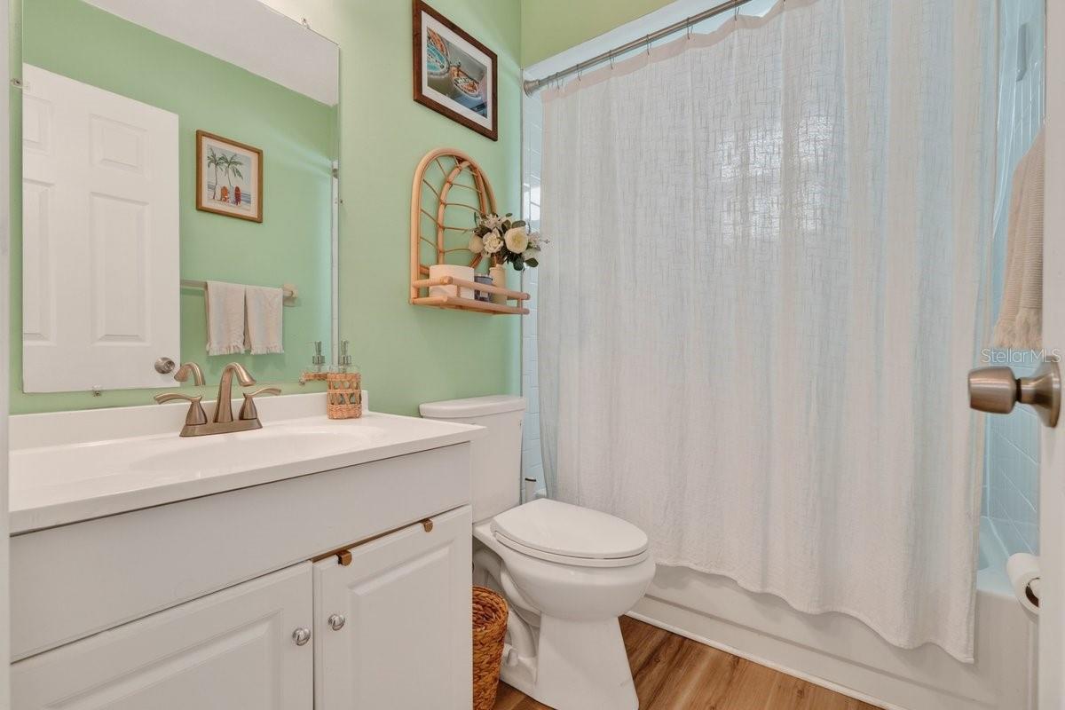 2012 MANGO TREE DR, EDGEWATER, FL, 32141