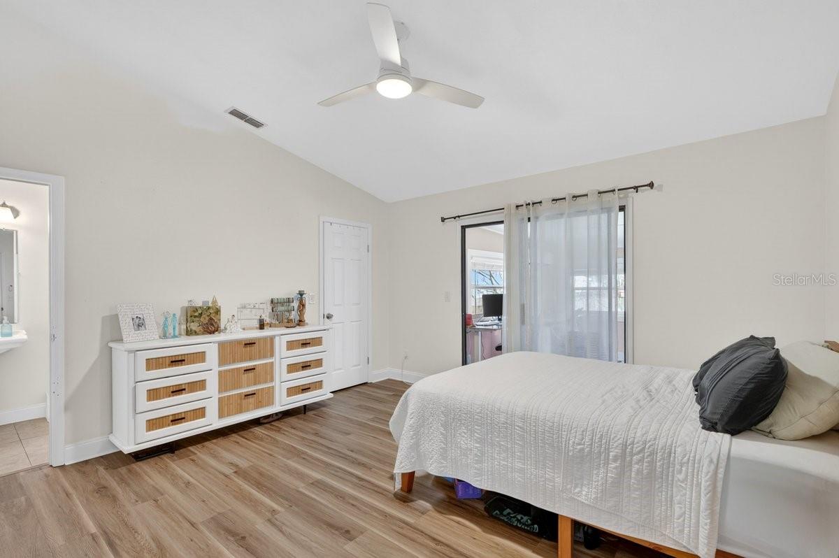 2012 MANGO TREE DR, EDGEWATER, FL, 32141