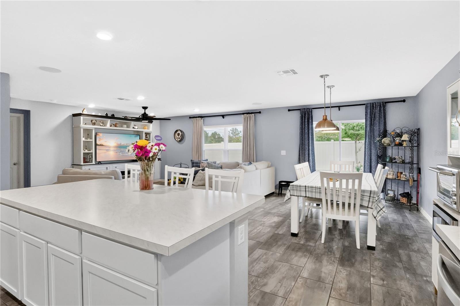1033 AUGUSTUS DR, DAVENPORT, FL, 33896