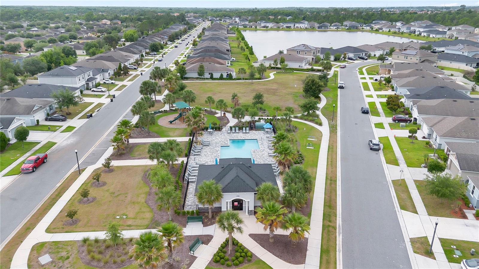 1033 AUGUSTUS DR, DAVENPORT, FL, 33896