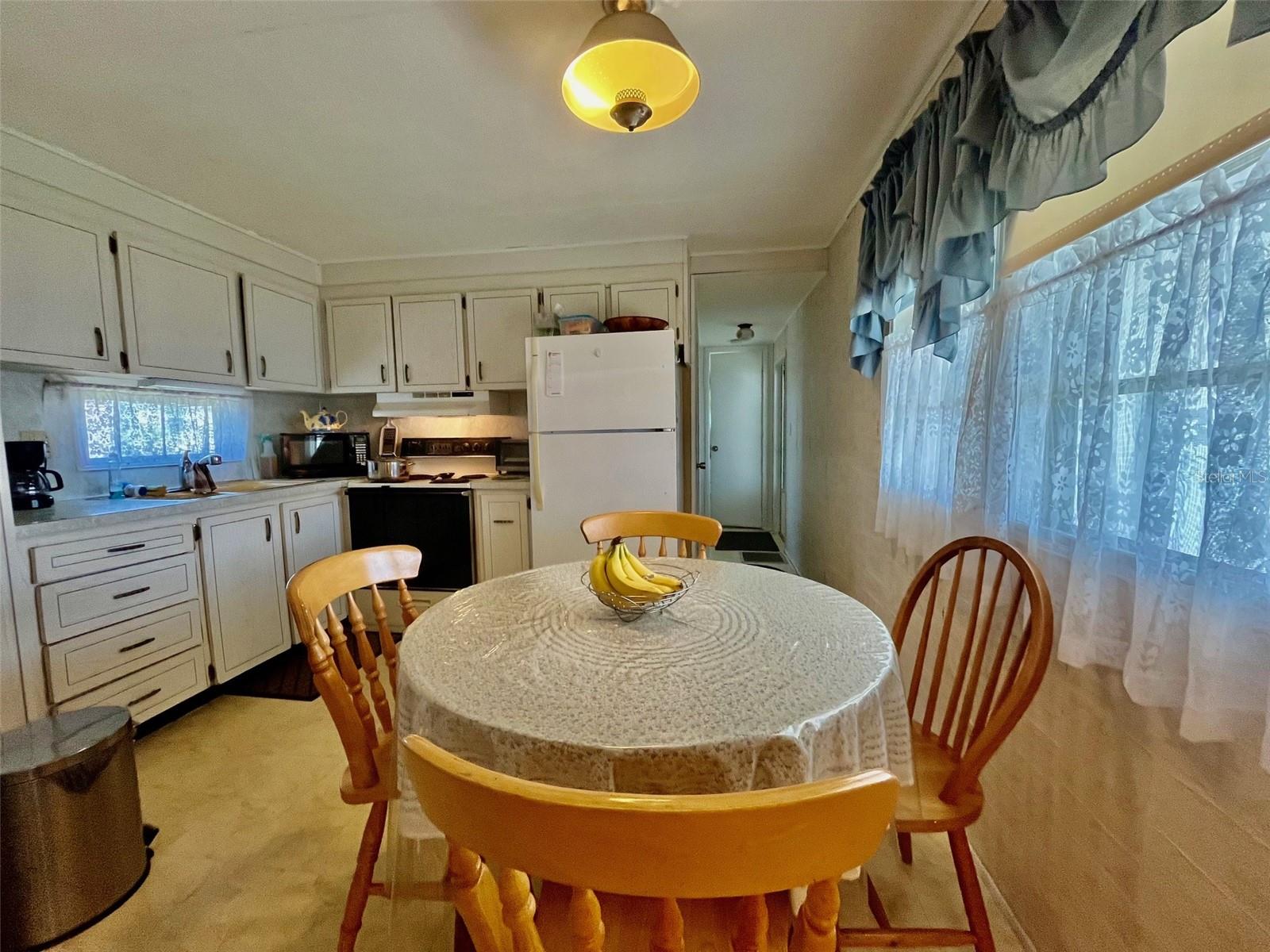 130 MELODY LN, TARPON SPRINGS, FL, 34689