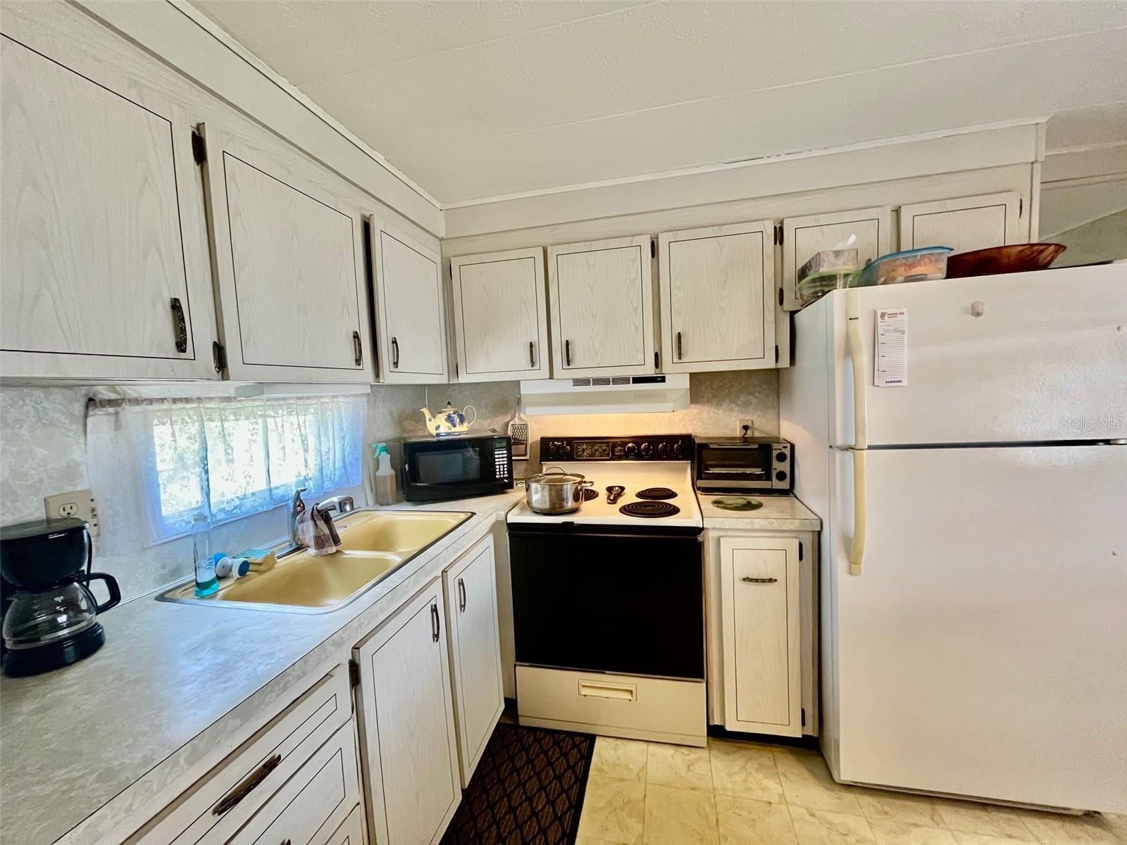 130 MELODY LN, TARPON SPRINGS, FL, 34689