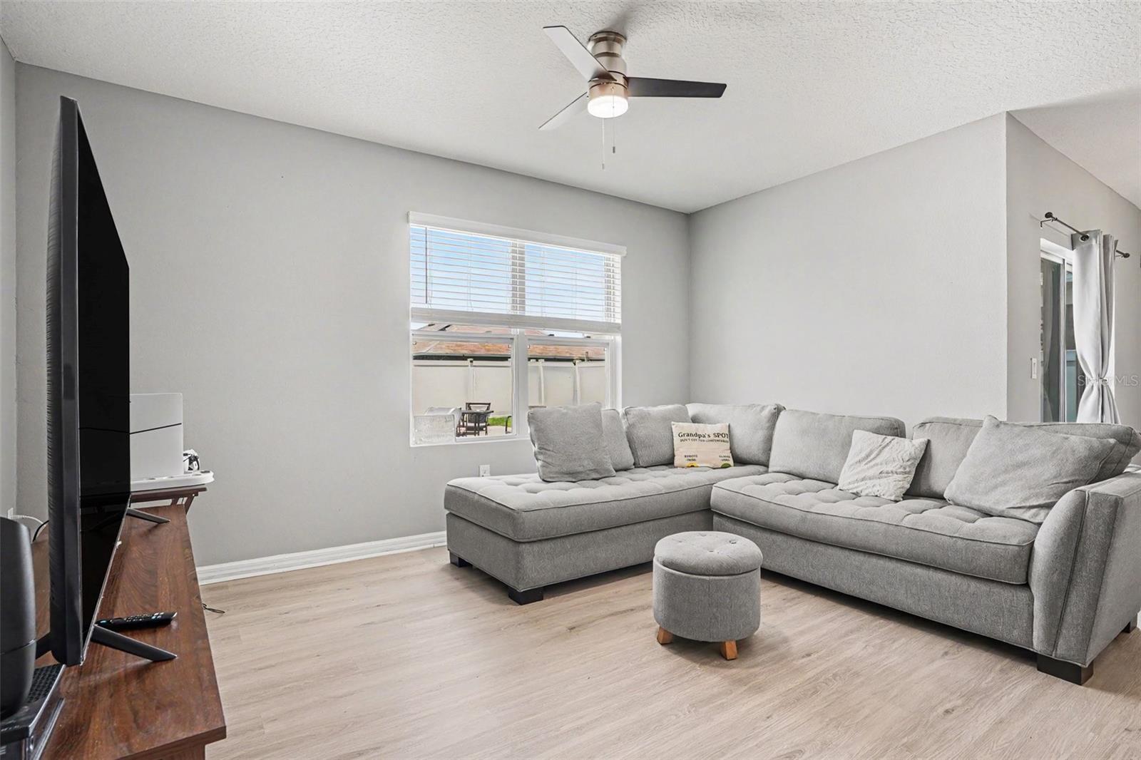 911 WATERVILLE DR, AUBURNDALE, FL, 33823