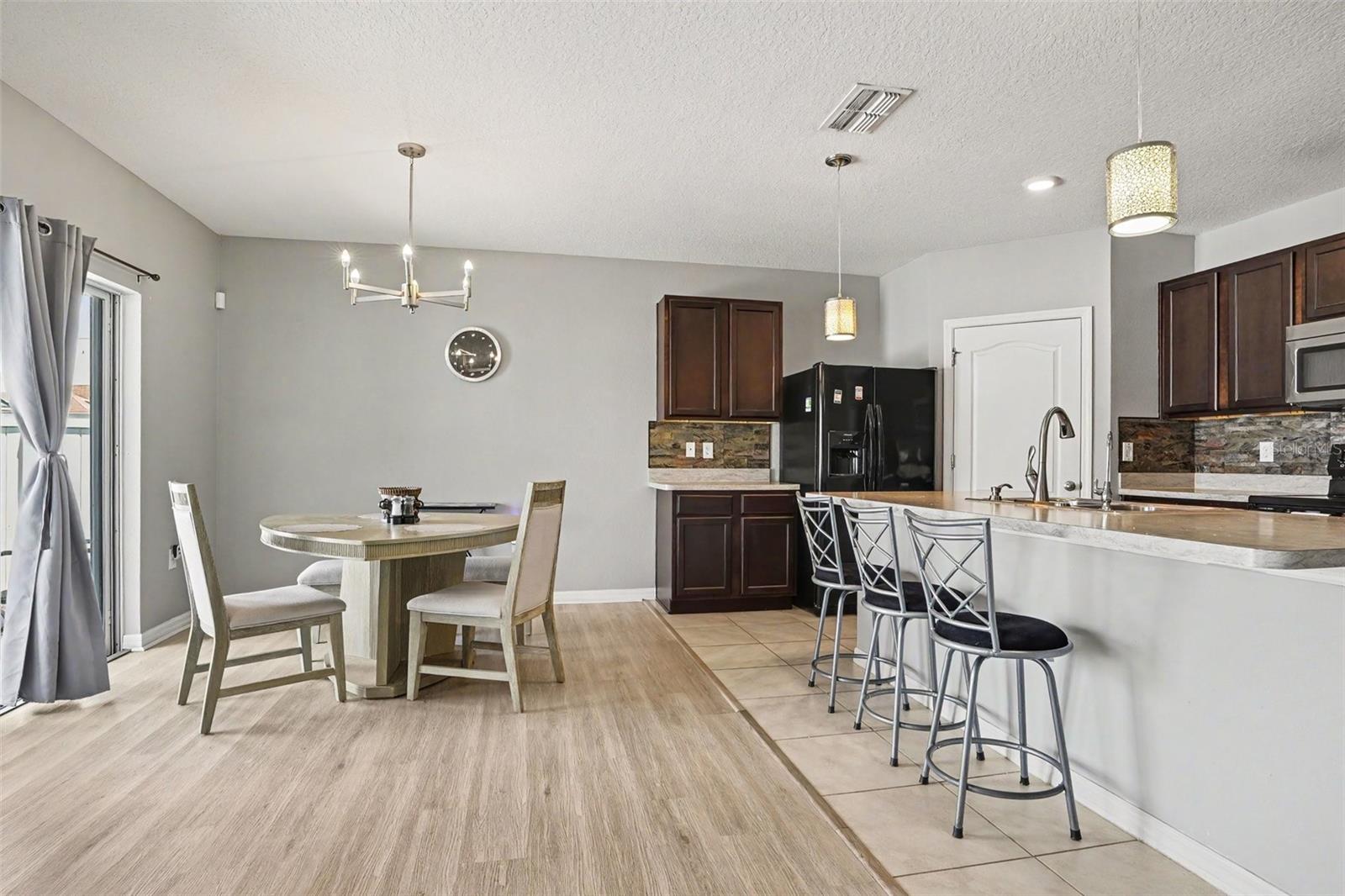 911 WATERVILLE DR, AUBURNDALE, FL, 33823