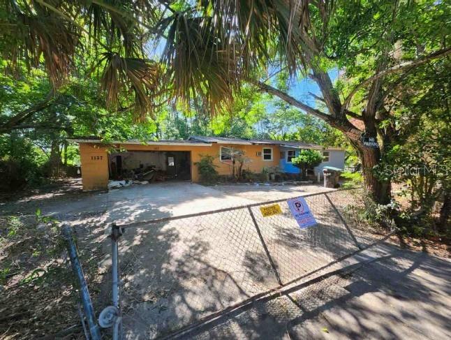 1127 ROBINSON AVE, APOPKA, FL, 32703