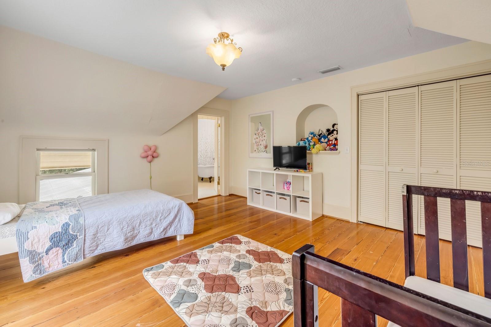 417 W MINNESOTA AVE, DELAND, FL, 32720