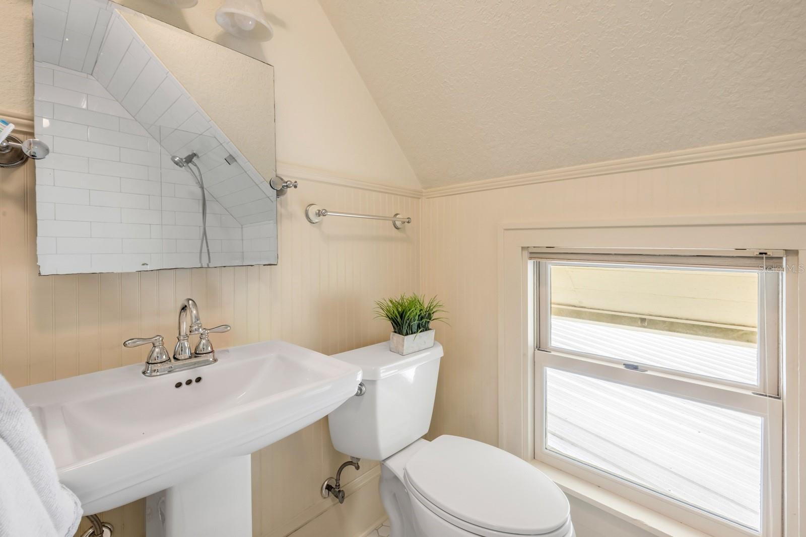 417 W MINNESOTA AVE, DELAND, FL, 32720