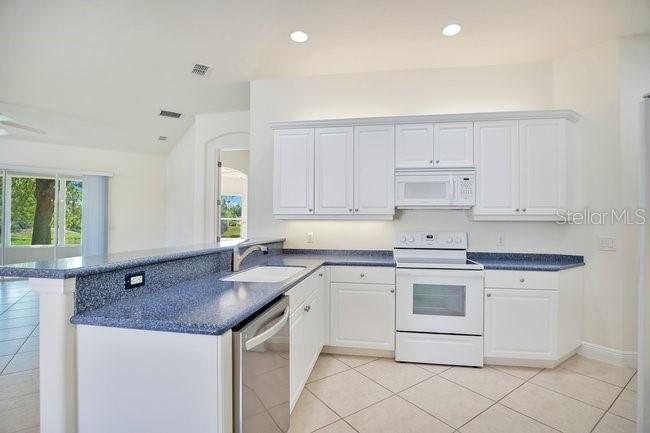 208 LAMONTE POINT CT, DEBARY, FL, 32713