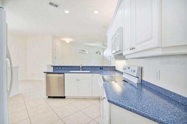 208 LAMONTE POINT CT, DEBARY, FL, 32713
