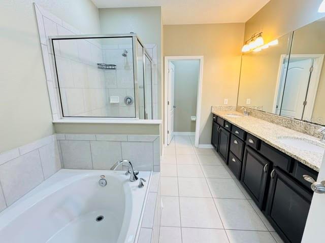 2832 WHITE ISLE LN, ORLANDO, FL, 32825